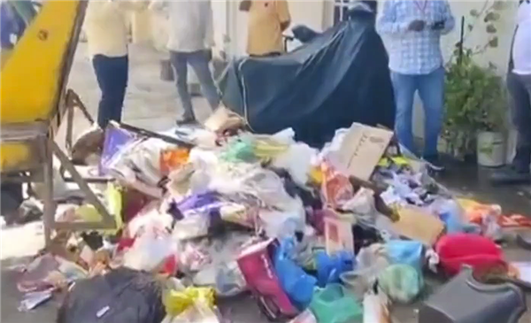 把垃圾被送回亂扔垃圾人家門口 印度以毒攻毒羞辱慣犯