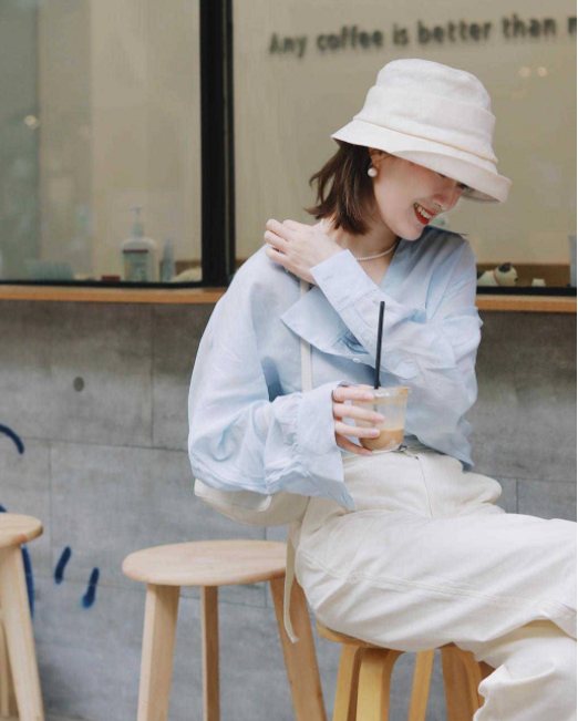 陳都靈粽子褲配白T恤好看嗎(秋冬粽子褲搭配啥外套時尚保暖)