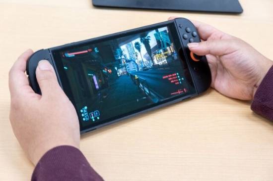 這就是NS2的實(shí)力？《2077》實(shí)測(cè)：掌機(jī)畫面直追主機(jī)