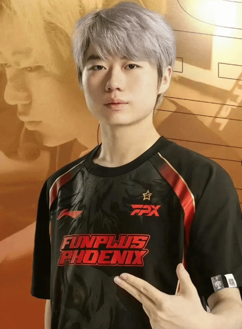 LPL年度最佳新秀被曝私聯女粉絲 二人纏綿兩個多月