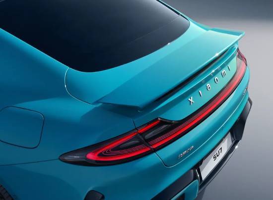 價(jià)格直接漲兩萬(wàn)！曝小米SU7明年大換代！看齊特斯拉